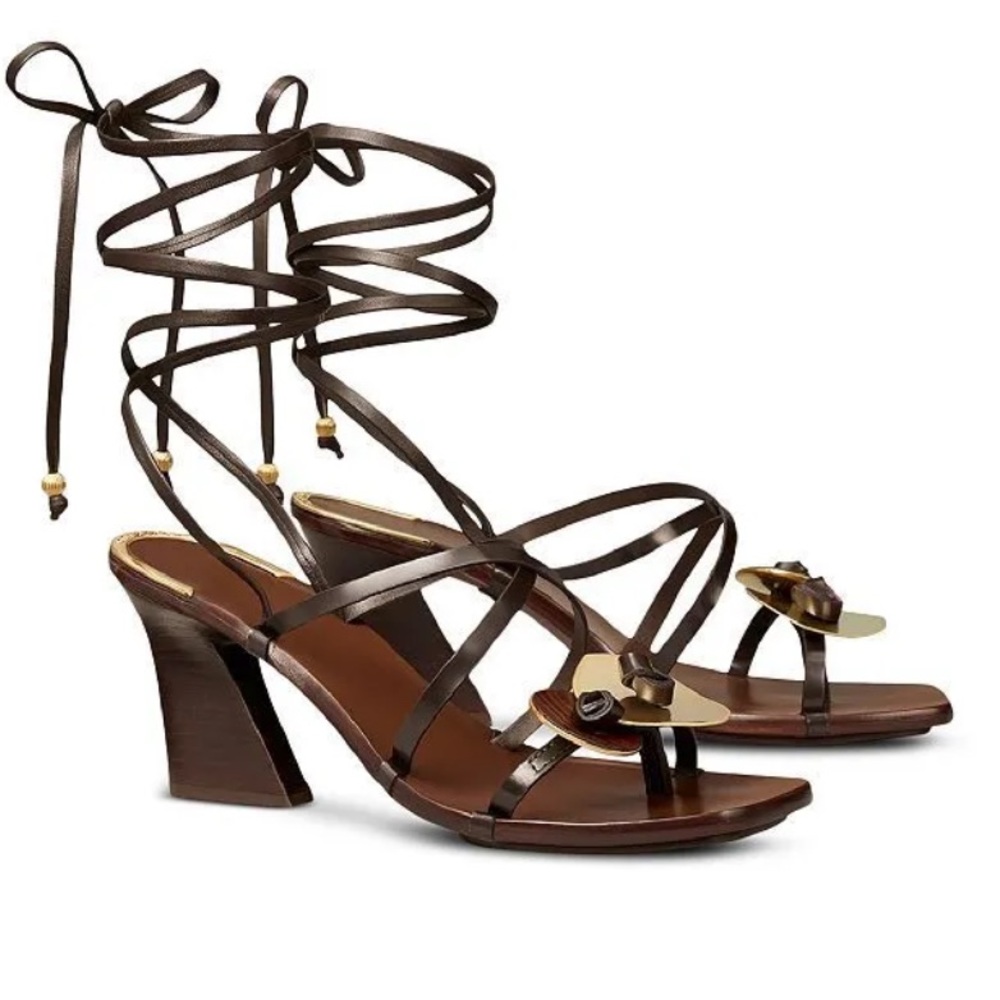 TORY BURCH Strappy Leather Sandals
Size 8